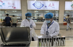 开展自纠自查工做